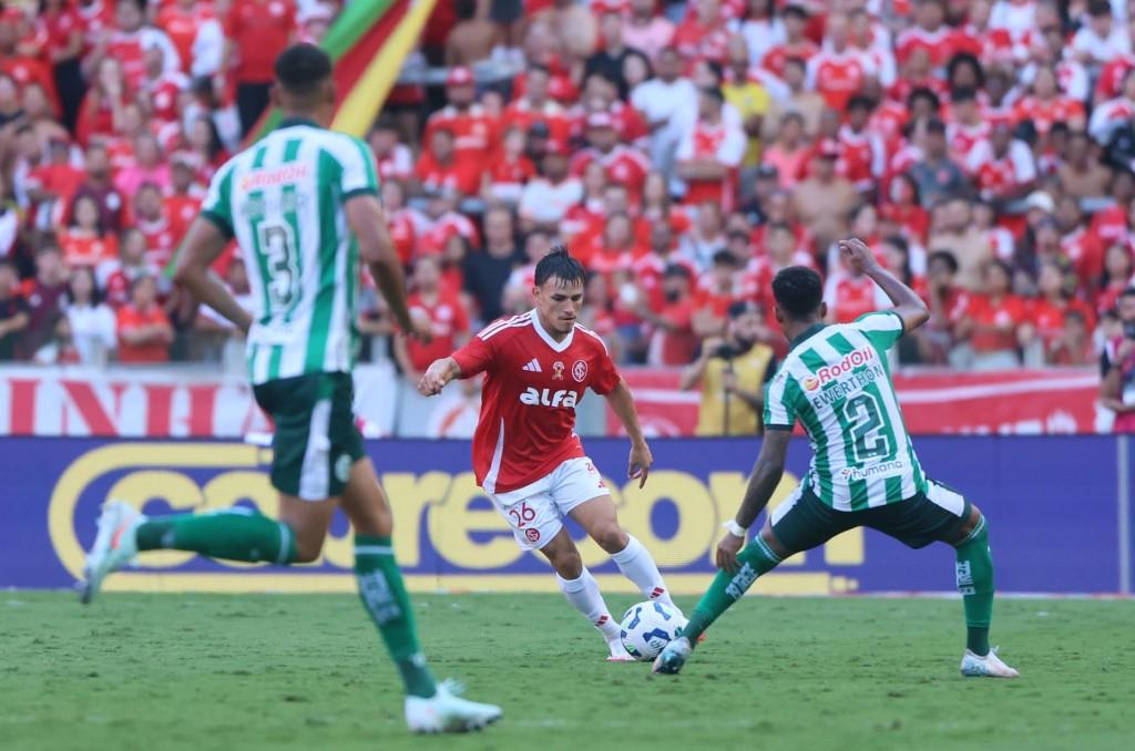 Internacional vira sobre o Juventude em jogo eletrizante no Beira-Rio