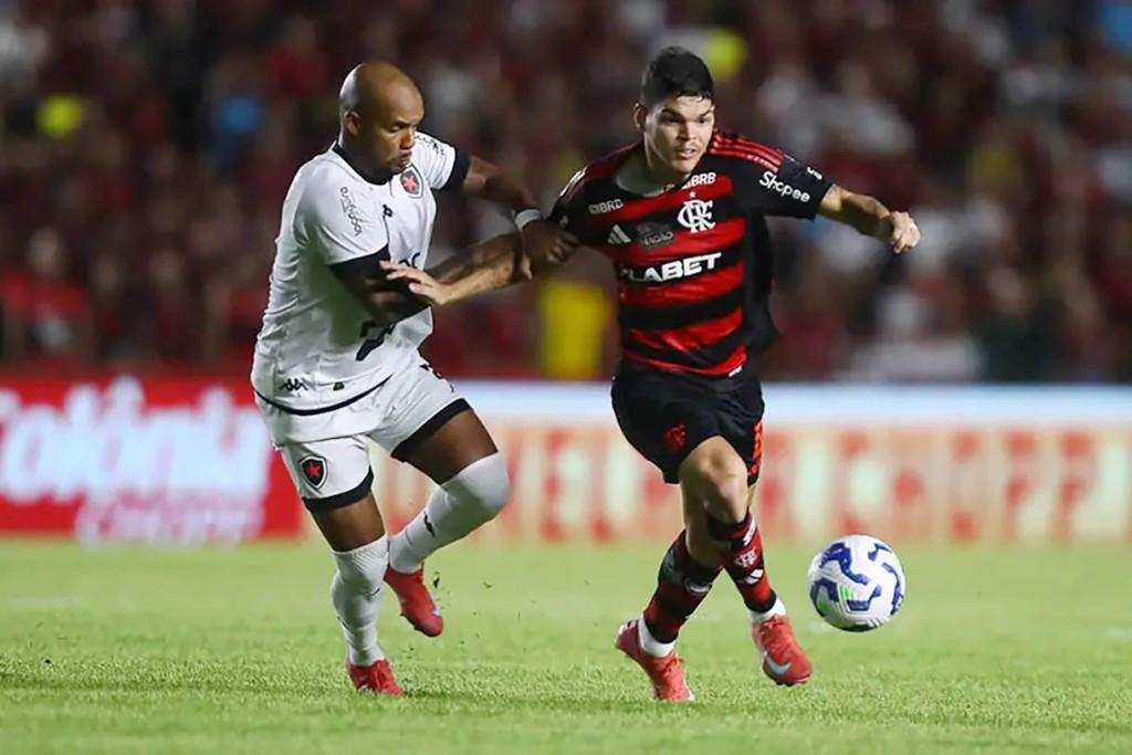 Flamengo vence Botafogo-PB fora de casa e larga na frente na Copa do Brasil