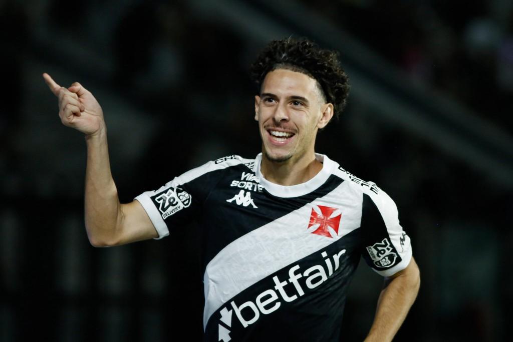 Vasco goleia Melgar e garante vaga nos playoffs da Sul-Americana