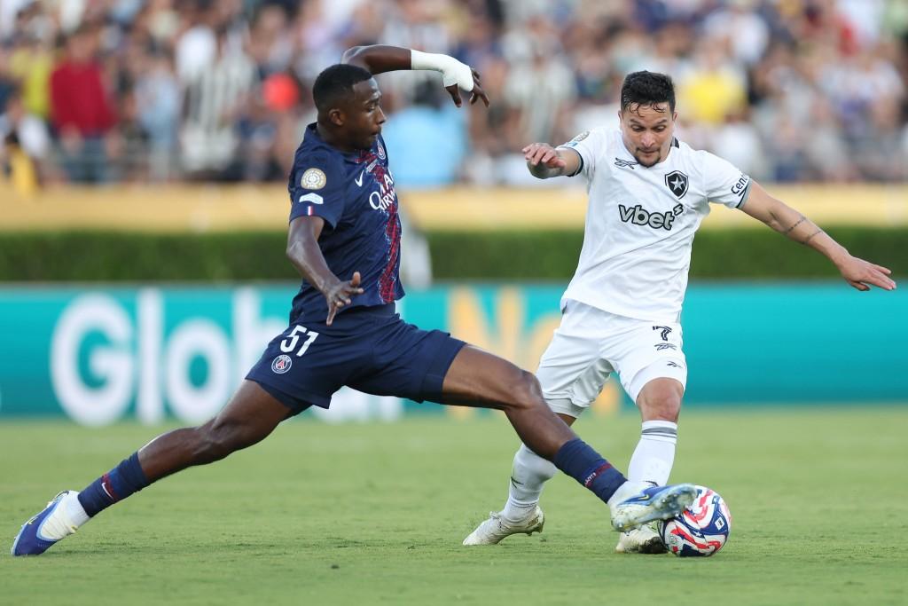 Botafogo surpreende PSG e assume a liderança do Grupo no Mundial de Clubes