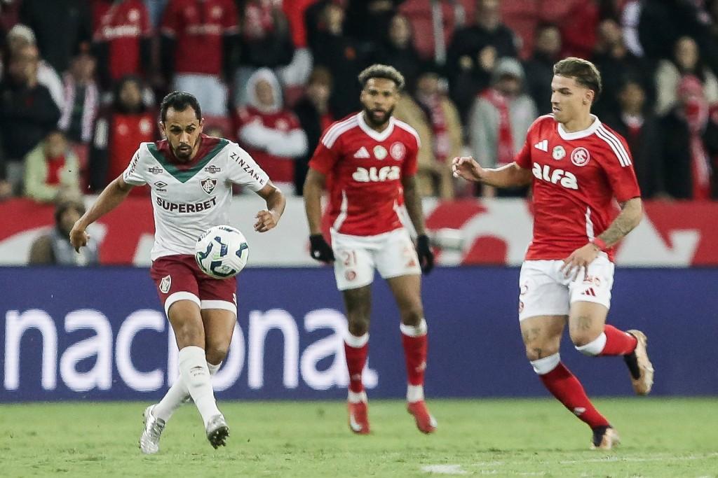 Fluminense vence Internacional e segue em ascensão no Brasileirão