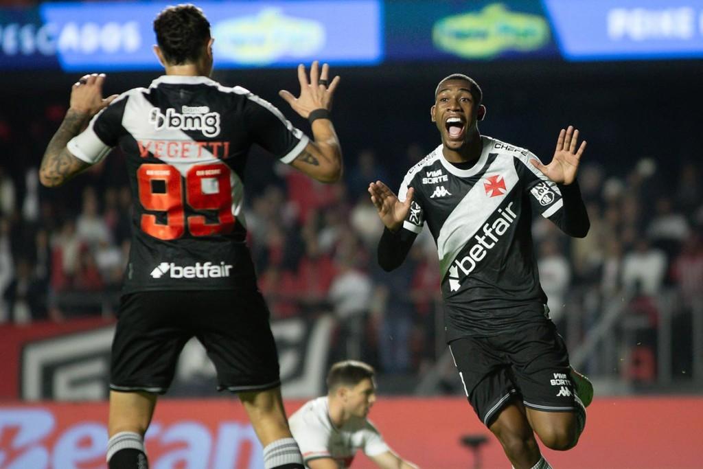 Vasco impõe 3 a 1 no Morumbis, deixa o Z4 e pressiona o São Paulo no Brasileirão