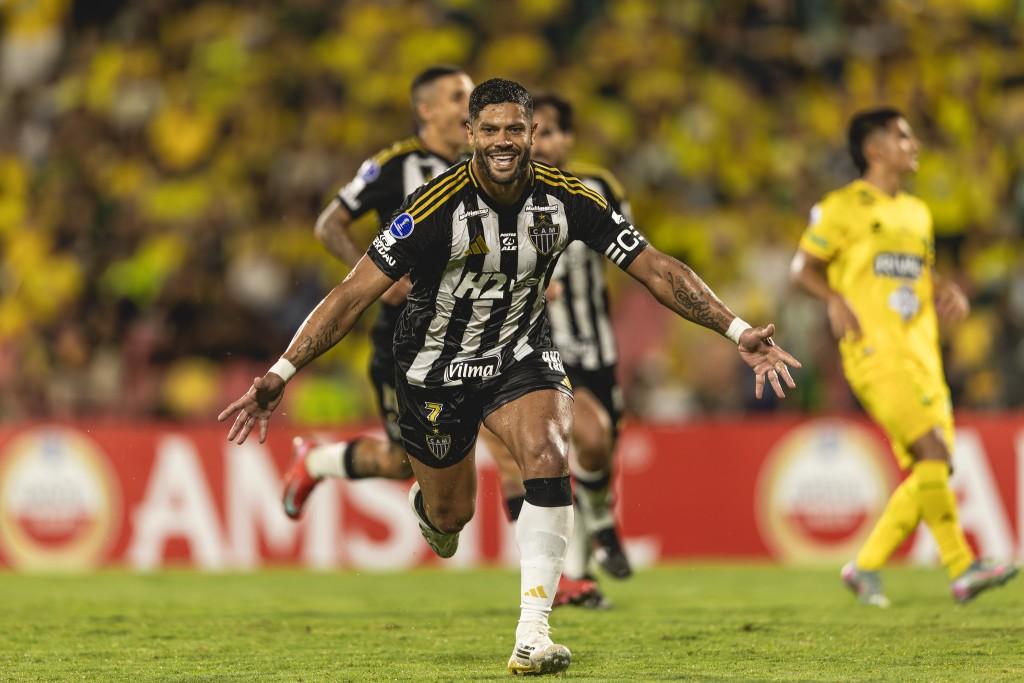 Atlético-MG supera expulsão e vence fora de casa na Sul-Americana 