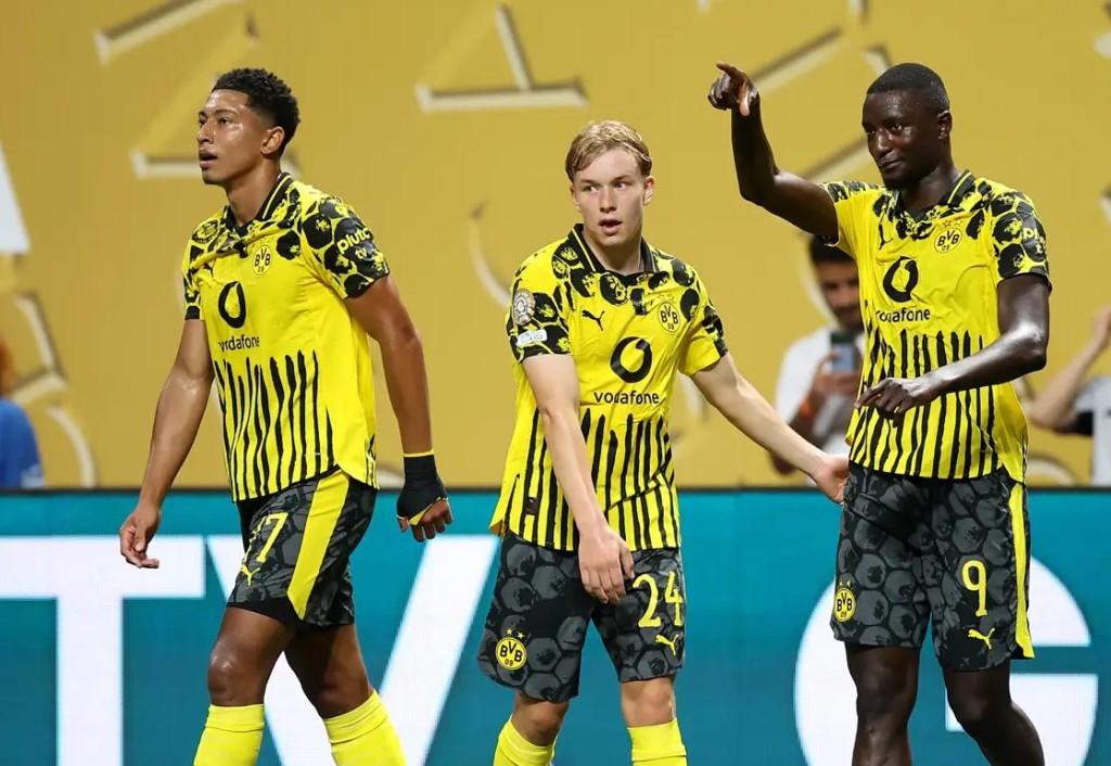 Borussia Dortmund vence Monterrey e confirma clássico contra o Real Madrid no Mundial