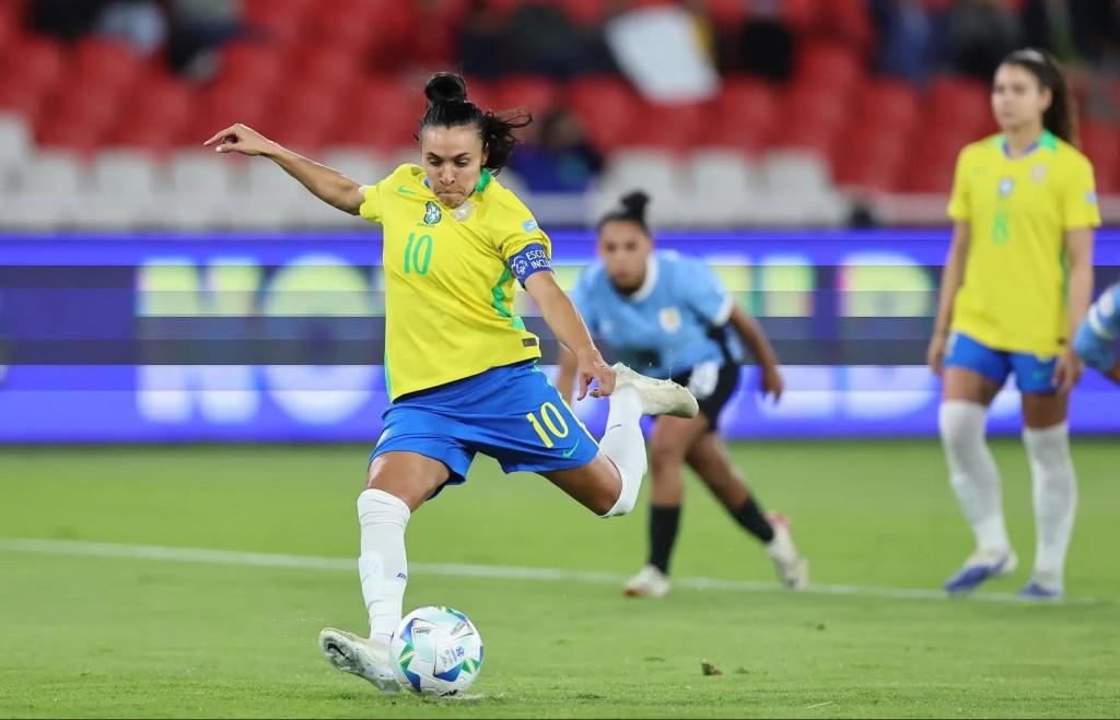 Brasil goleia Uruguai por 5 a 1 e garante vaga na final da Copa América Feminina