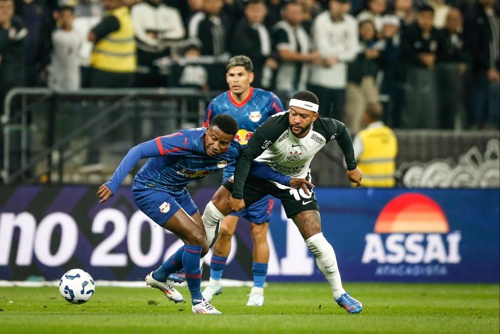 Corinthians perde para o Bragantino em casa pelo Brasileiro