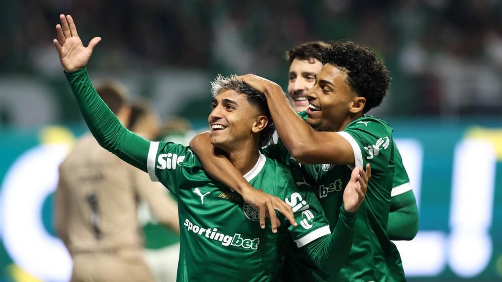Palmeiras vence o Grêmio e mantém ritmo forte na perseguição à liderança do Brasileirão