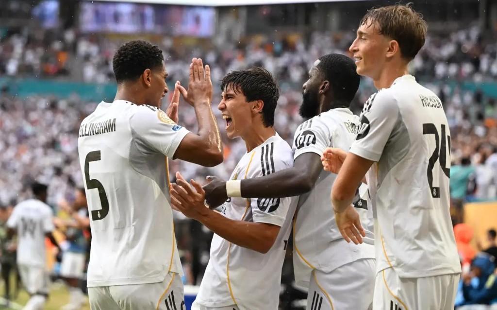 Real Madrid vence Juventus e garante vaga nas quartas do Mundial de Clubes