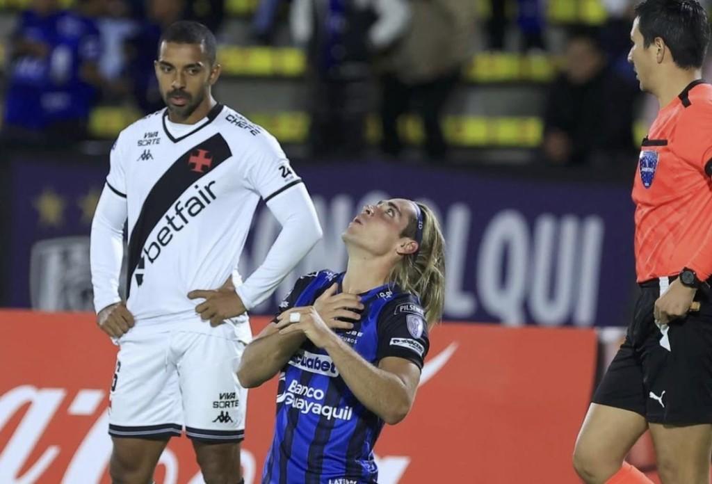 Vasco é goleado pelo Del Valle e classificação na Sul-Americana fica complicada