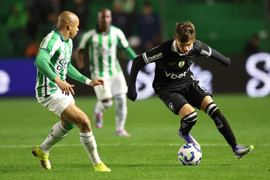 Botafogo vence Juventude e quebra tabu de 28 anos no Jaconi 