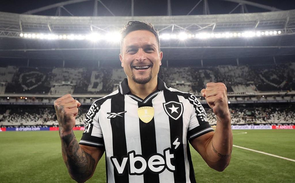 Botafogo vence LDU com gol relâmpago e leva vantagem mínima para o Equador