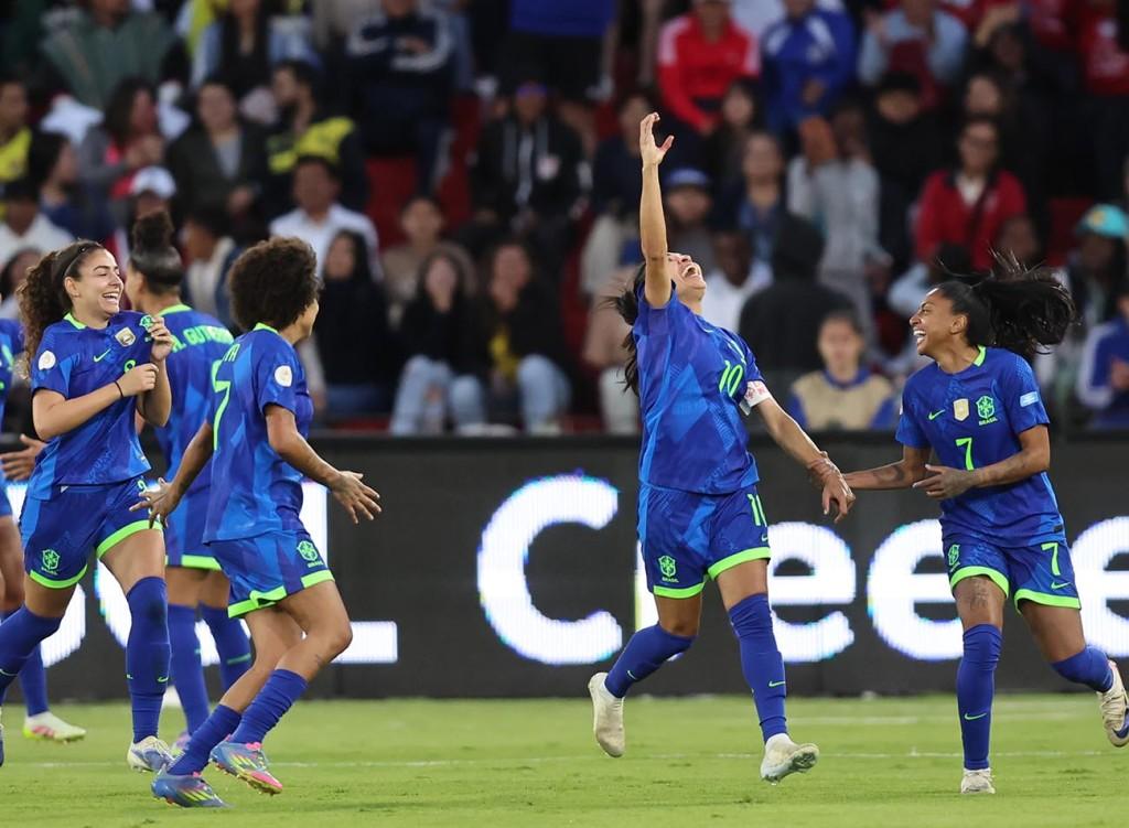 Brasil é Eneacampeão da Copa América Feminina em final de tirar o fôlego