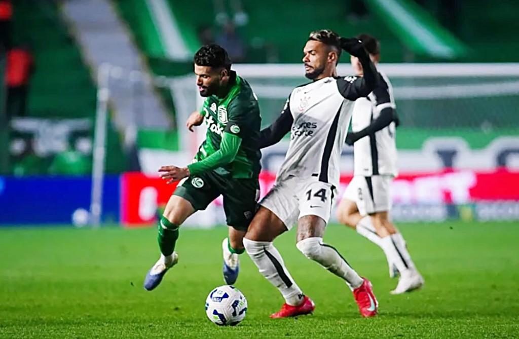 Corinthians perde para o Juventude e chega a cinco jogos sem vitória no Brasileirão
