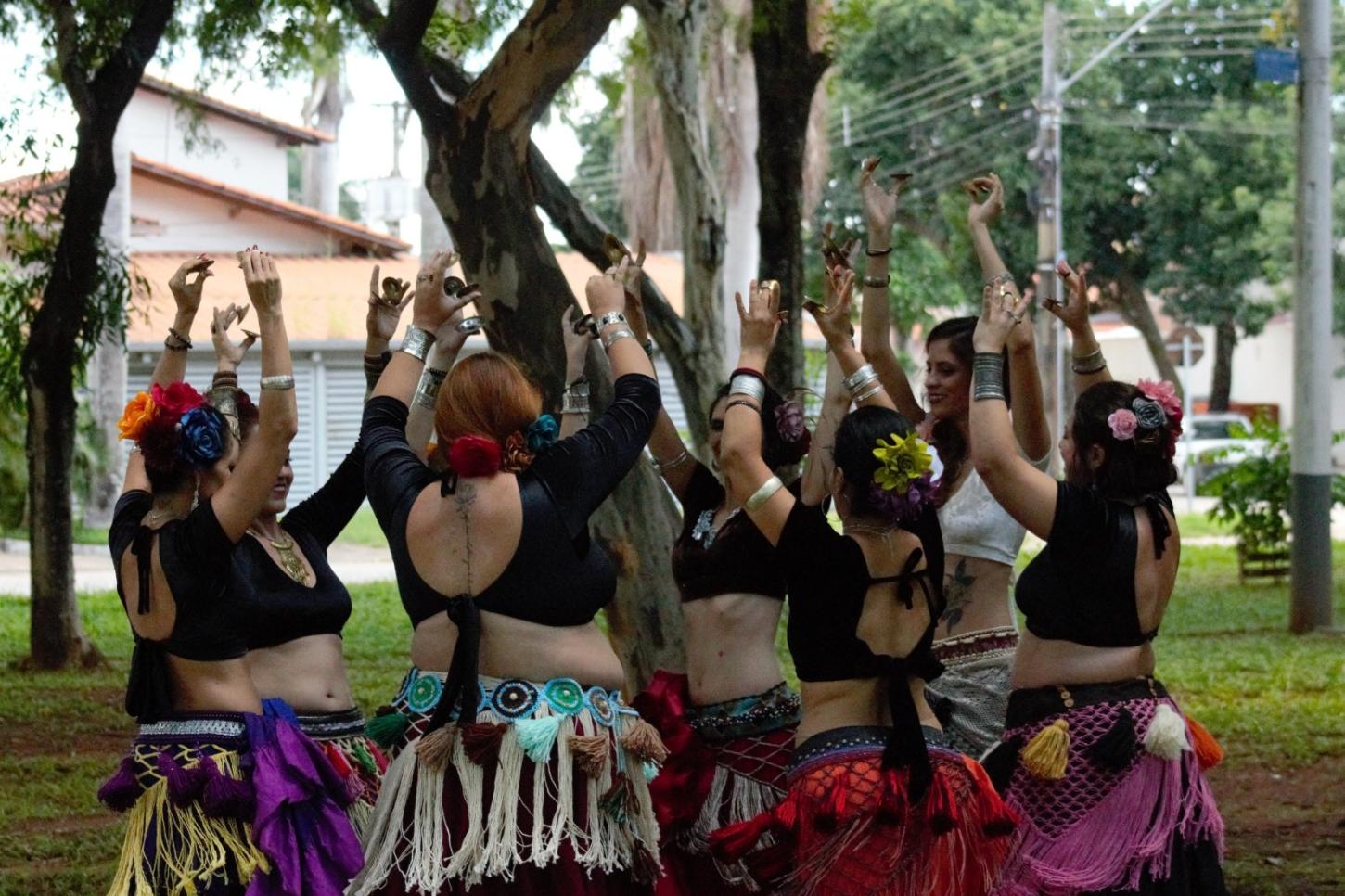 Dança tribal como experiência de conexão ganha novo workshop em Goiânia