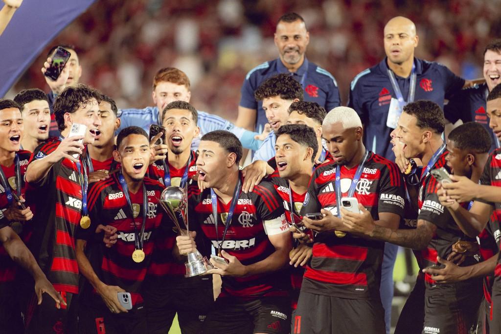 Flamengo vence Barcelona nos pênaltis e é bicampeão da Copa Intercontinental Sub-20 