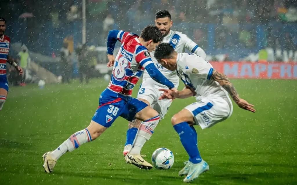 Fortaleza se despede da Libertadores com derrota para o Vélez na Argentina