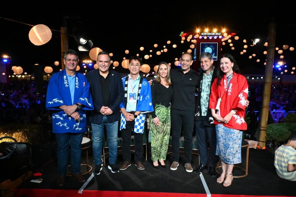 Prefeito Sandro Mabel prestigia 23ª edição do Bon Odori