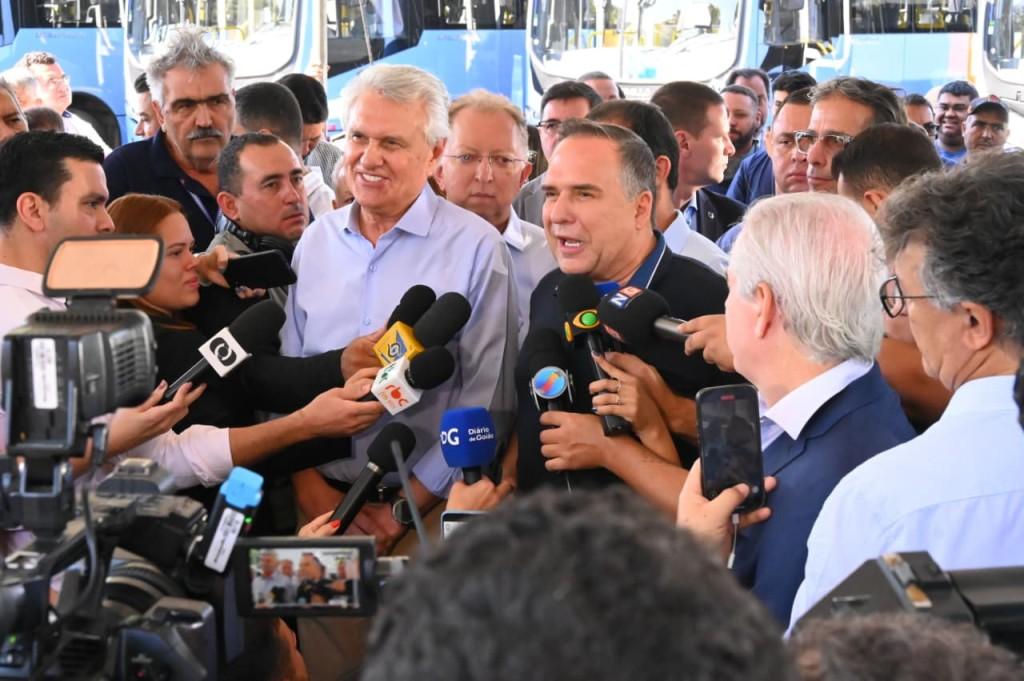 Prefeito Sandro Mabel prestigia entrega de novas estações e veículos no BRT Leste-Oeste