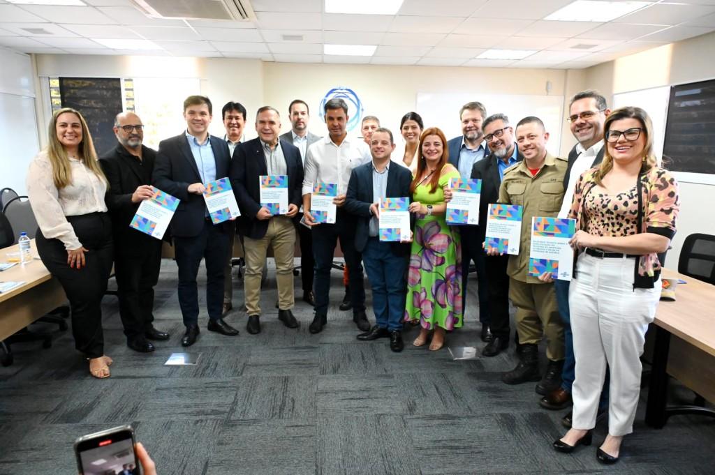 Prefeito Sandro Mabel reforça parceria com Sebrae Goiás para simplificação de processos empresariais em Goiânia