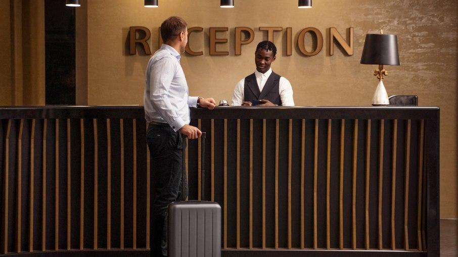 Ministério do Turismo estabelece novas regras para check-in e check-out em hotéis