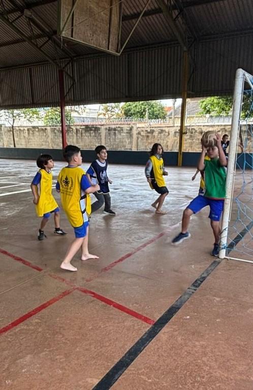Prefeitura de Goiânia leva Projeto Futebol de Rua para as escolas municipais e alia esporte e cidadania