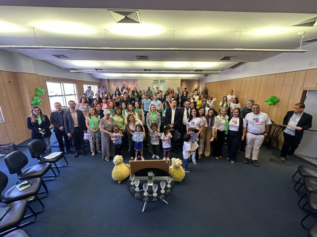 Prefeitura realiza seminário para discutir políticas públicas para primeira infância