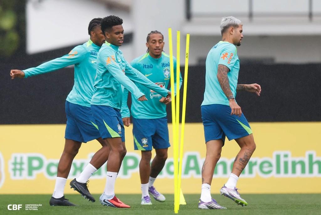 Seleção Brasileira inicia treinos na Granja Comary para decisivos duelos das eliminatórias