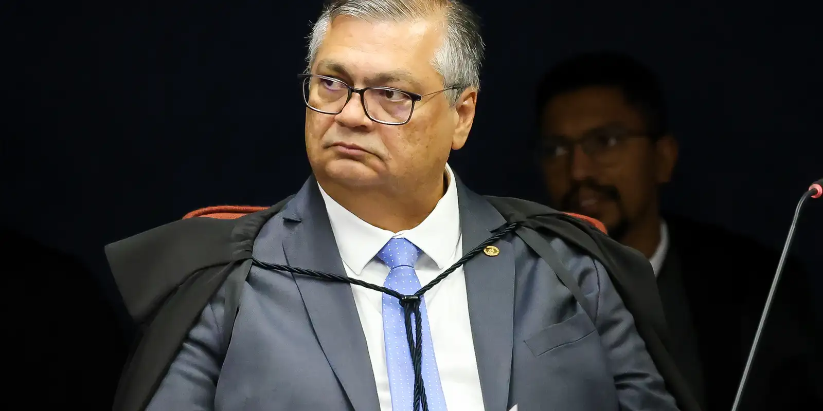 Dino afasta prefeito e vice de Macapá por suspeita de desvio de verba 