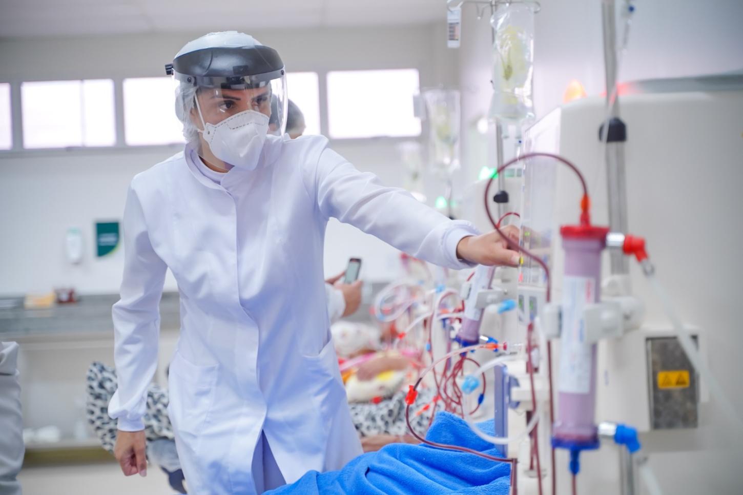 Governo de Goiás abre processo seletivo para enfermeiros e técnicos de enfermagem