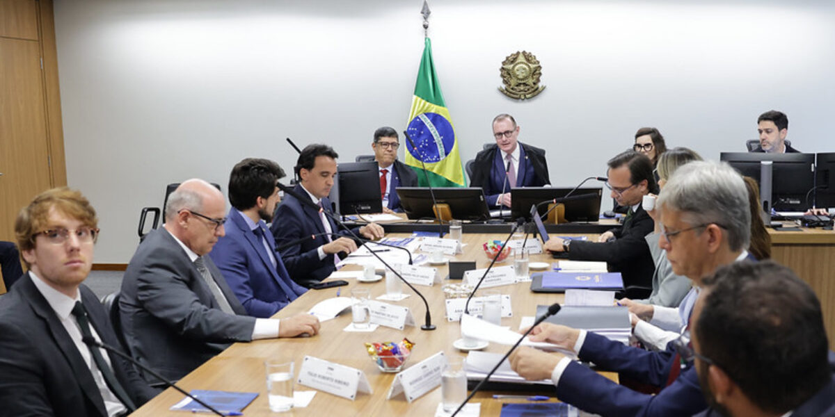 Goiás e Tocantins concordam em suspender processo sobre divisa para realização de estudo técnico