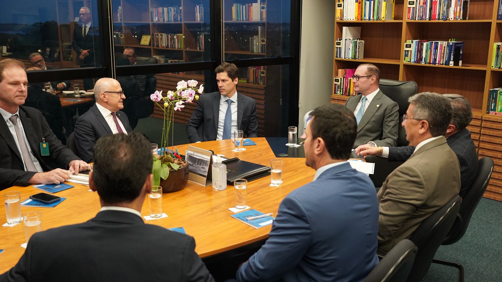 Governador articula redistribuição de royalties do petróleo no STF