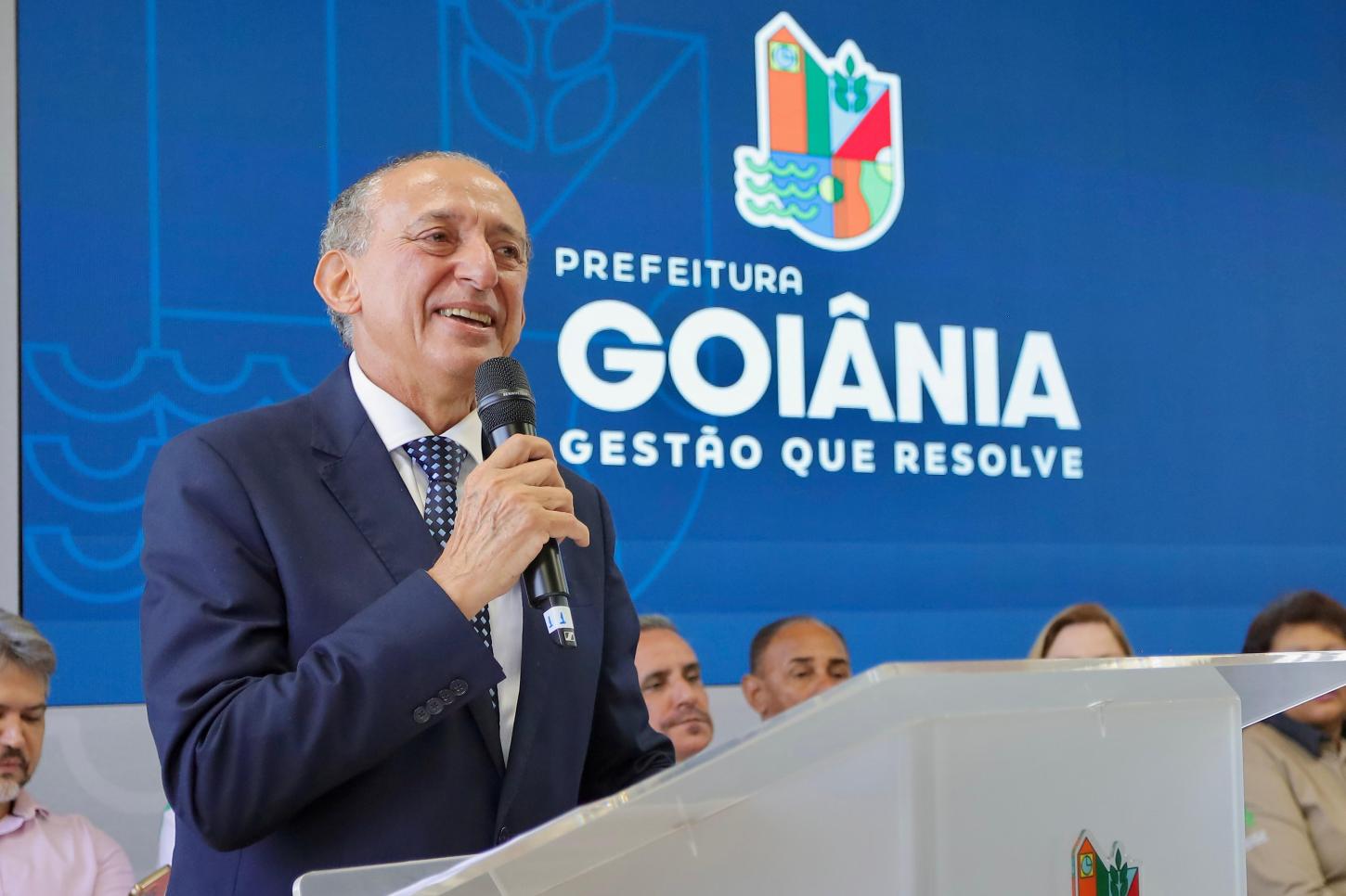Anselmo Pereira toma posse como prefeito em exercício de Goiânia