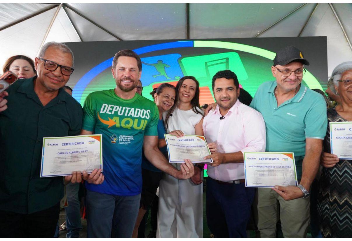 Deputados Aqui fortalece aproximação entre Alego  e população em Caldas Novas e região