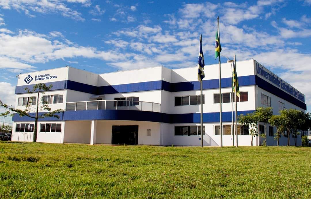 Edital convoca mais 112 profissionais para a UEG