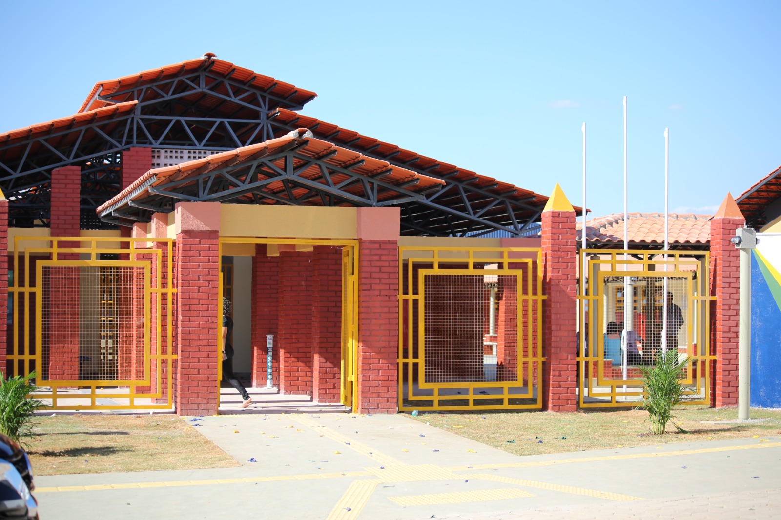 Educação amplia investimentos e mantém 14 obras em andamento em Rio Verde