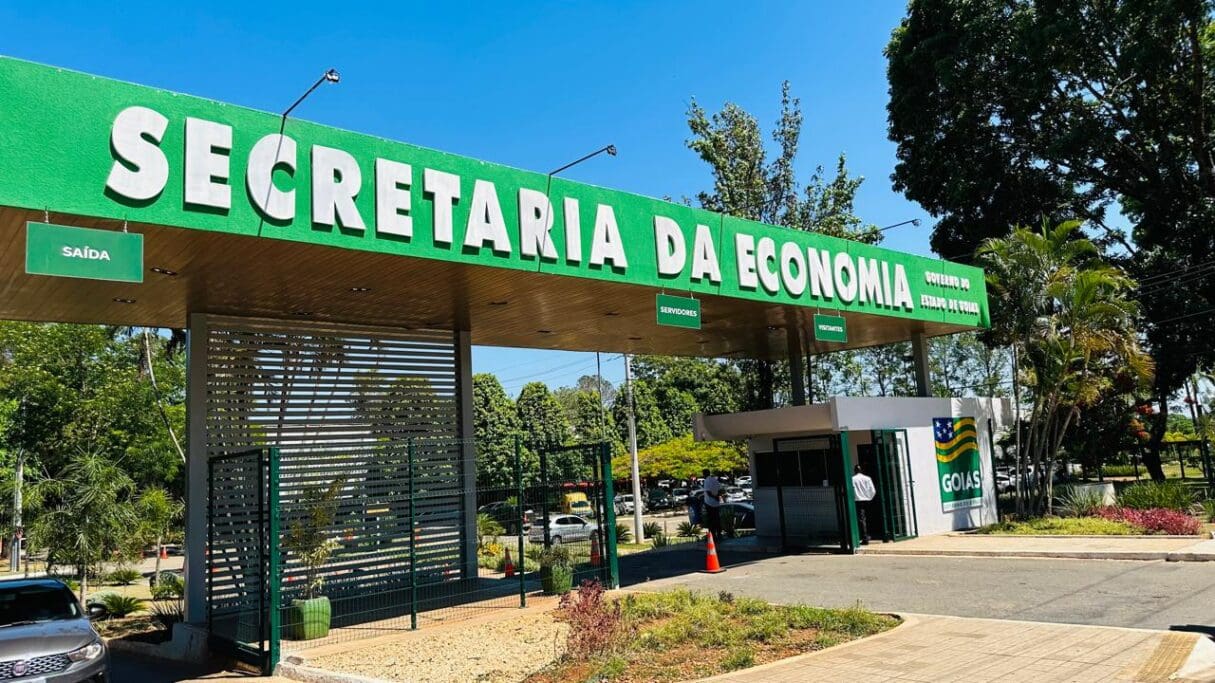 Publicada homologação da adesão ao Regime Emergencial de Abastecimento Interno de Combustíveis