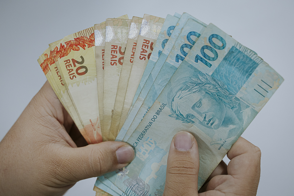 Rendimento mensal da população goiana cresce 47,6% e bate recorde