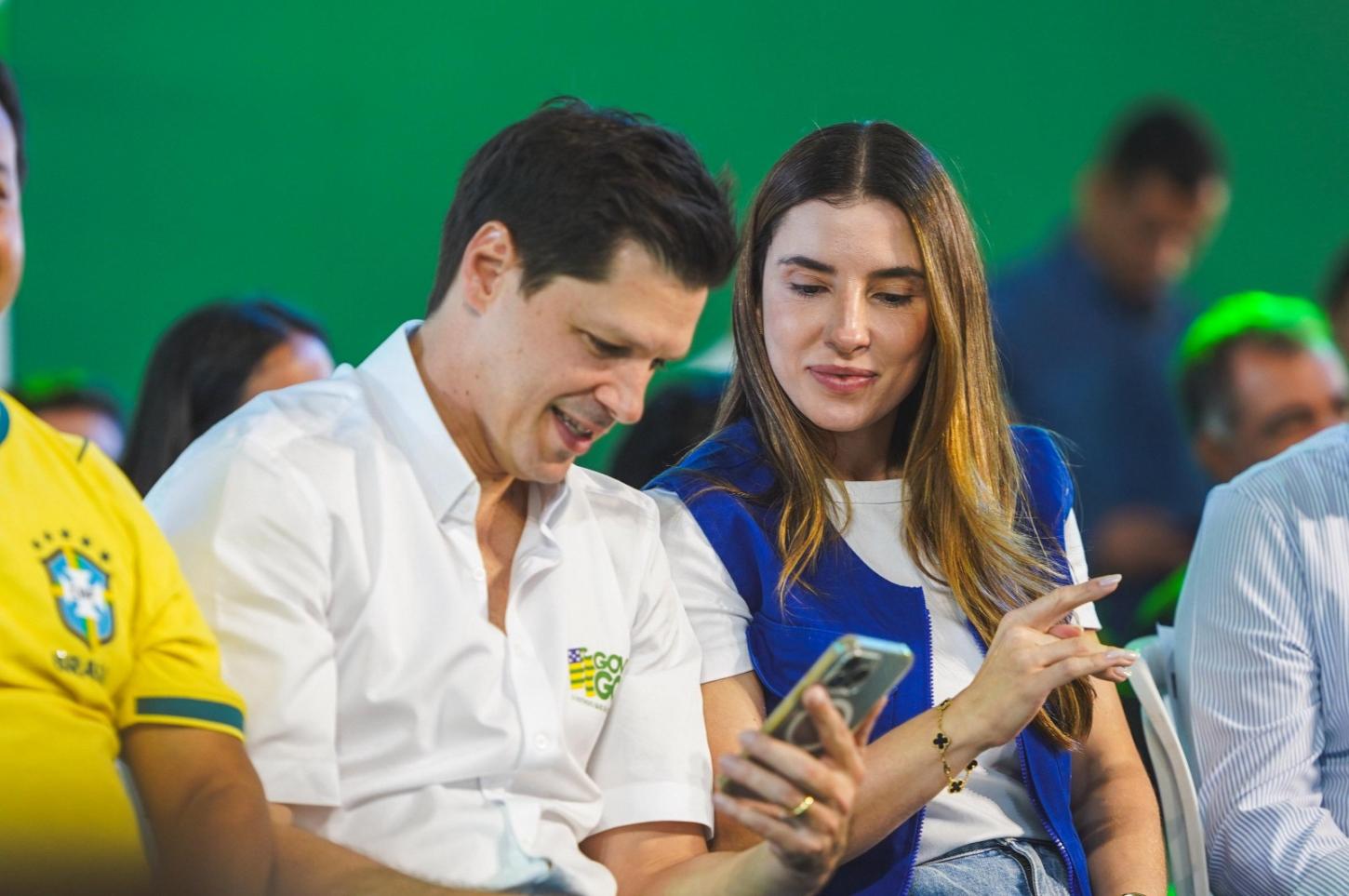 Daniel Vilela leva serviços do Estado para o WhatsApp e amplia transformação digital