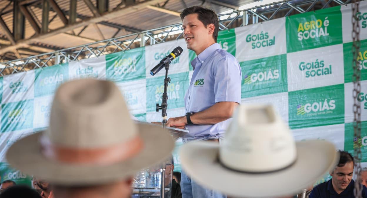 Daniel Vilela reforça apoio ao pequeno produtor durante o Agro é Social, em Uruaçu