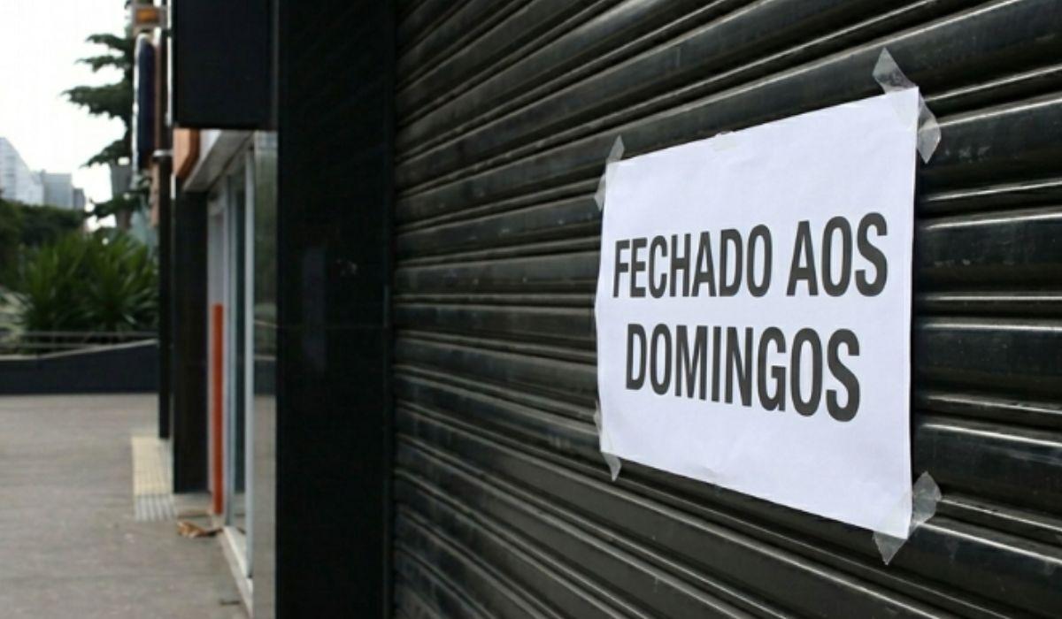 Decisão sobre supermercados foi tomada sem amplo debate
