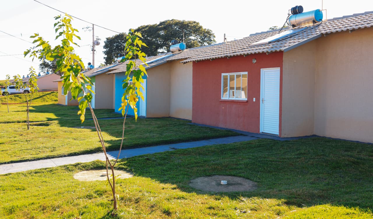 Goiás chega a 167 municípios com entrega de casas a custo zero