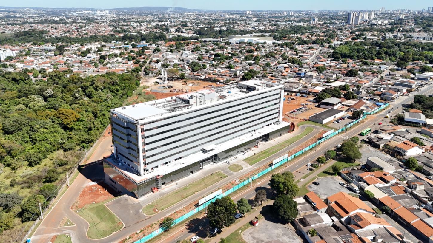 Governo de Goiás assina protocolo para implantação do novo Hugo