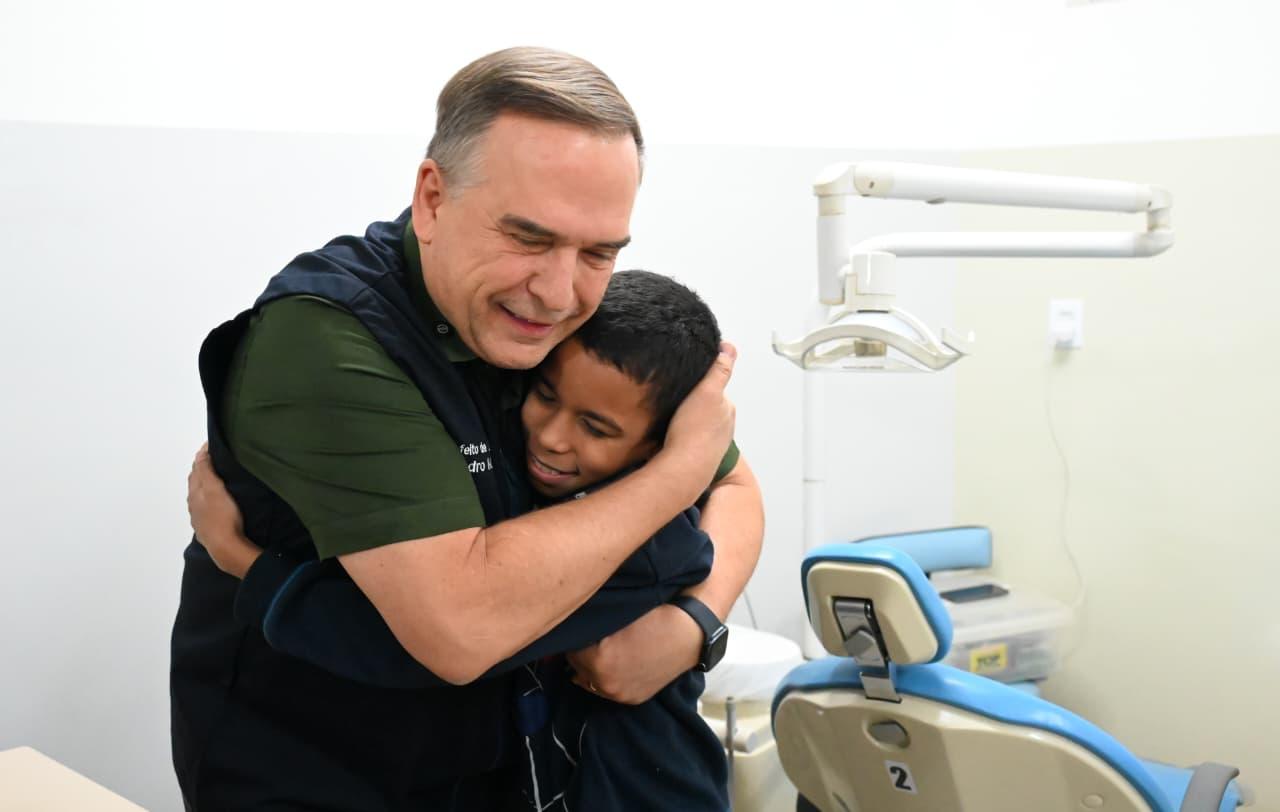 Mabel entrega novos equipamentos e anuncia ampliação do atendimento odontológico em Goiânia
