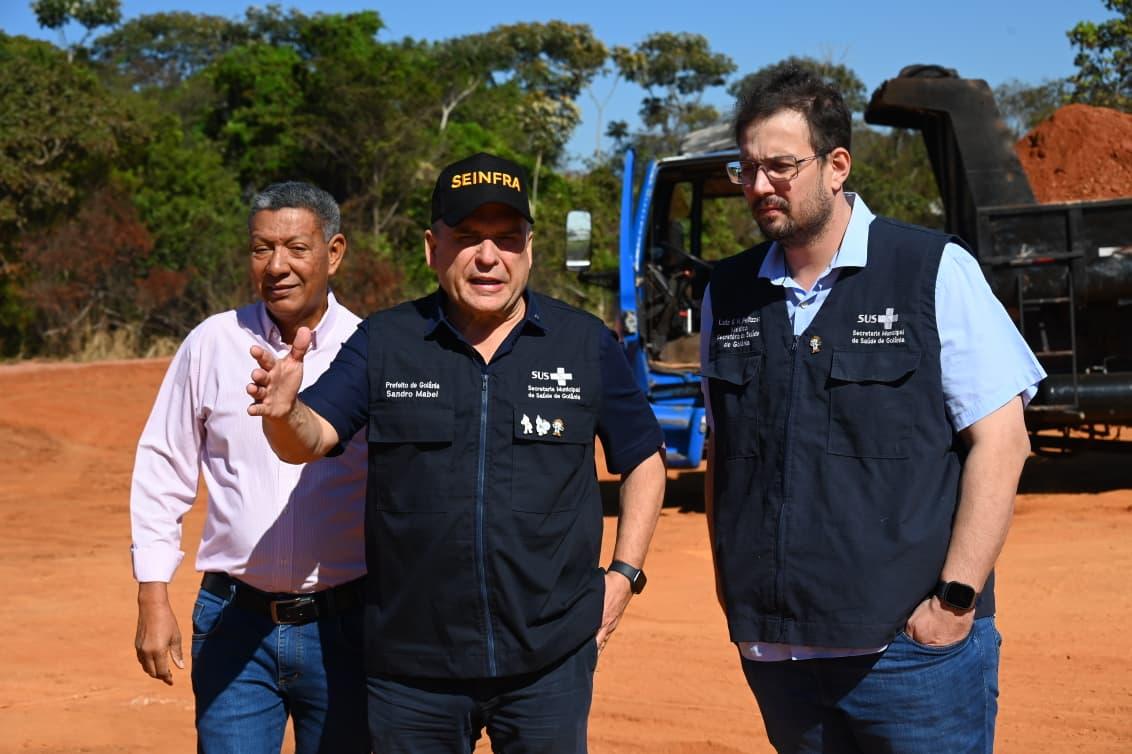 Prefeito Sandro Mabel vistoria início das obras da UBS Grajaú, que atenderá cerca de 20 mil moradores da Região Sudoeste