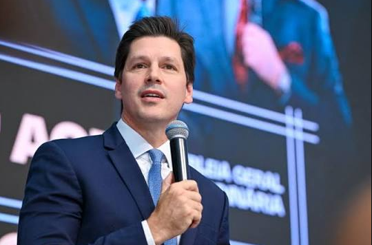 Daniel Vilela inicia corrida eleitoral com cenário favorável e apoio do legado de Caiado em Goiás
