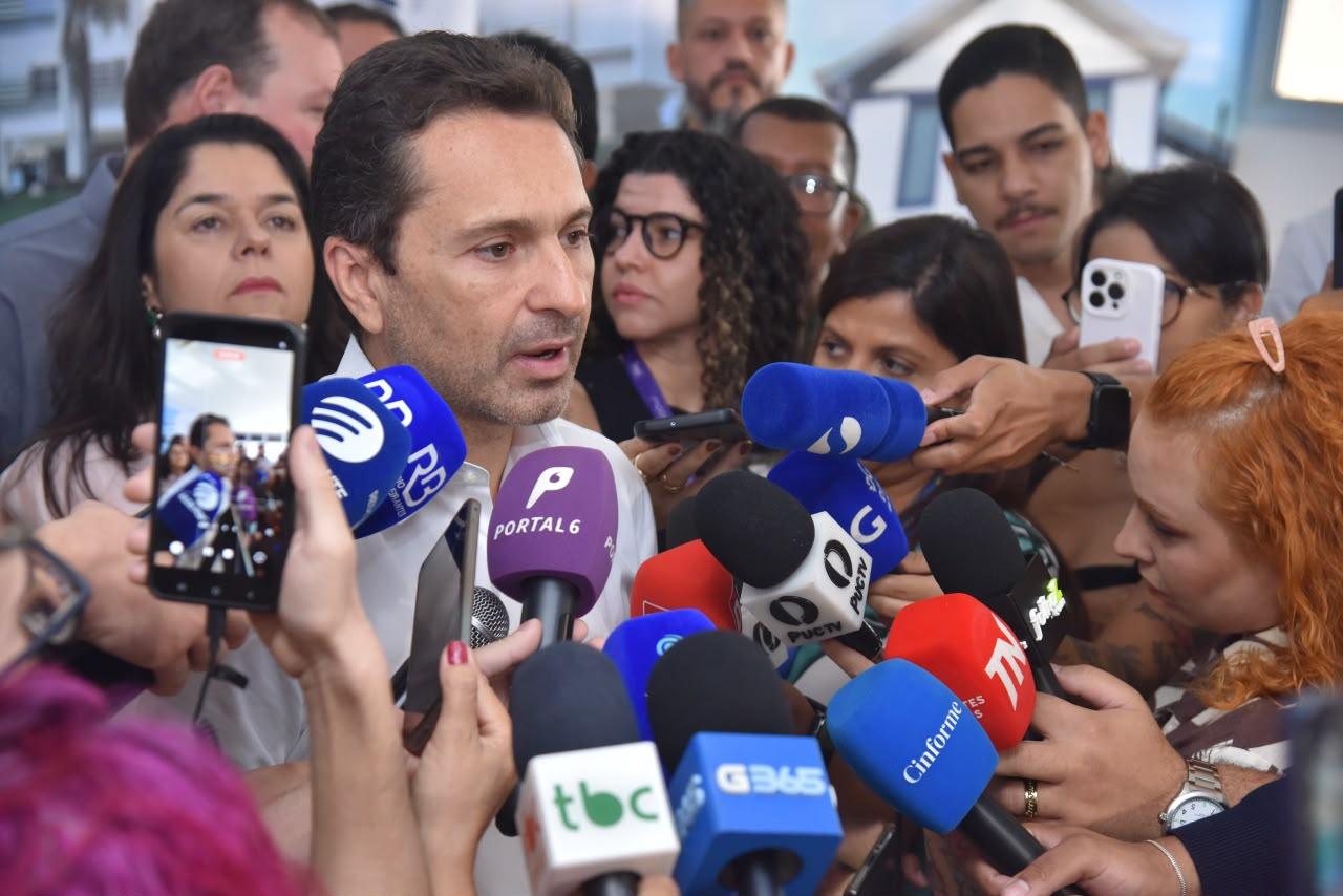 Prefeito Vilela anuncia publicação do edital do concurso da Educação nesta quarta-feira, 30