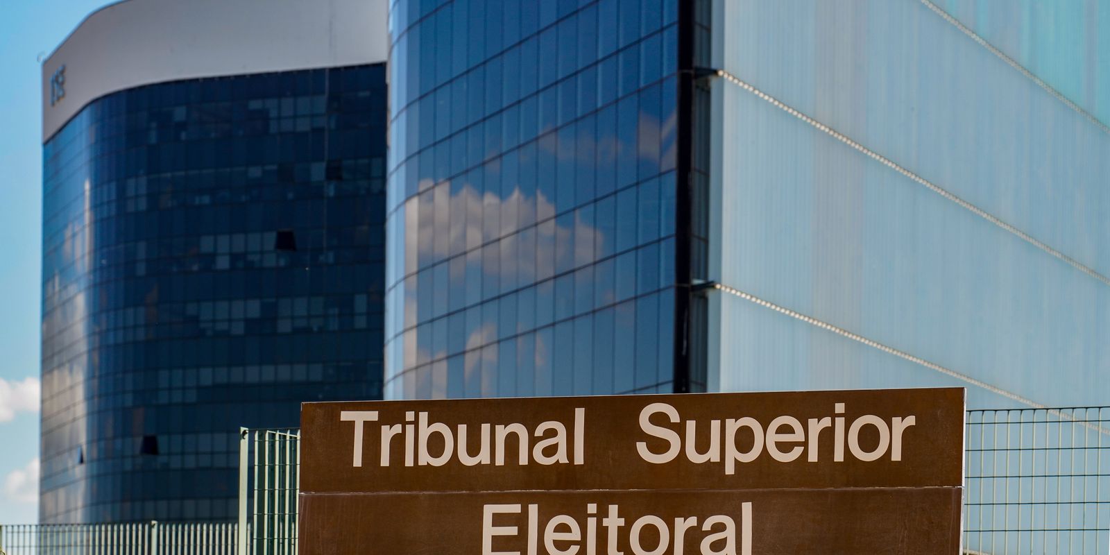 TSE registra mais de 50 mil queixas de propaganda irregular nas eleições