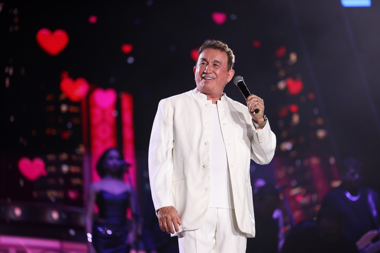 Amado Batista anima Região Noroeste com show gratuito nesta sexta-feira (23/10)