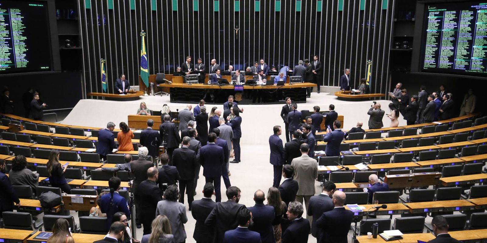 Bancada feminina cresce no Congresso Nacional após as eleições