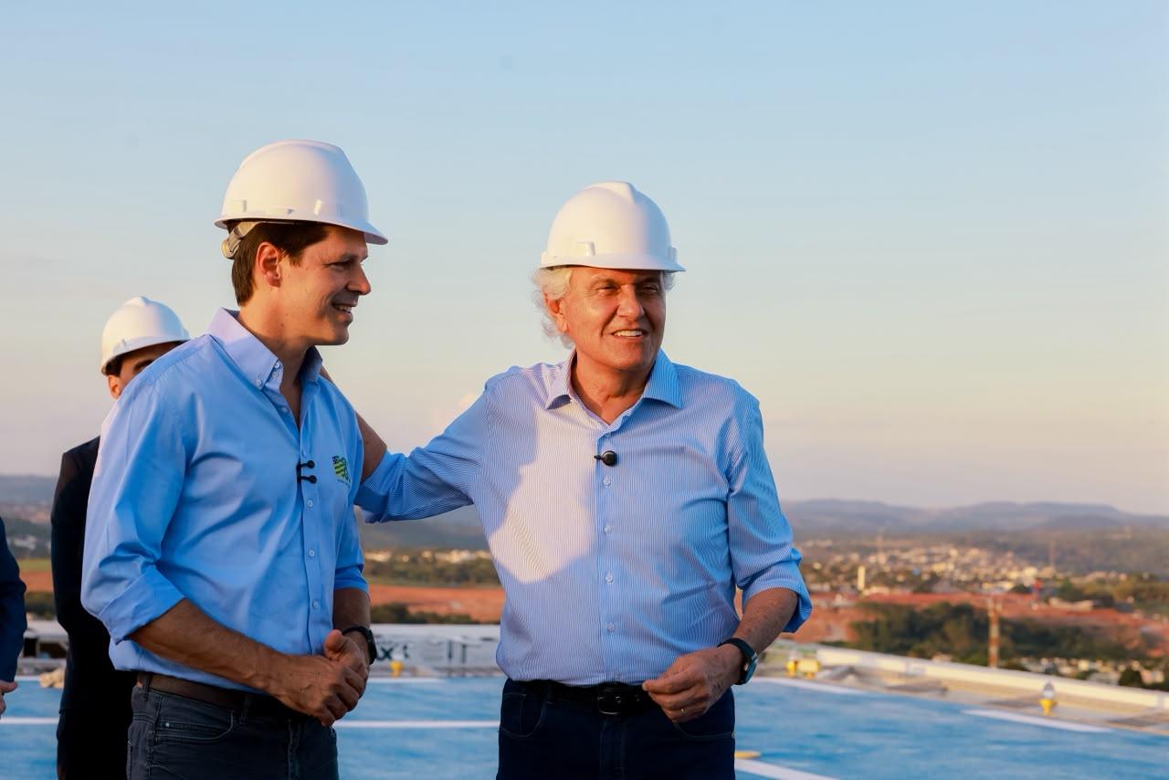 Daniel Vilela vistoria obras do novo Hugo e garante funcionamento em 2027